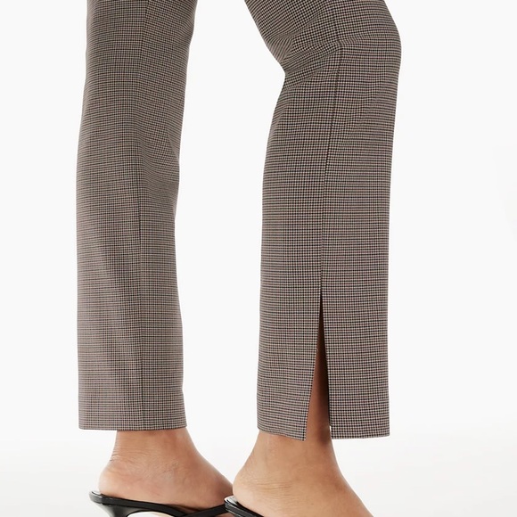 Aritzia skinny leg trousers - NWT - Picture 5 of 6